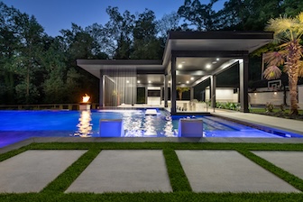 Luxury Poolside With Modern Outdoor Design